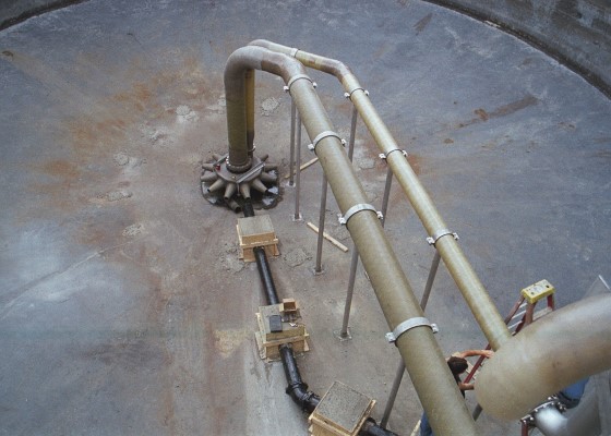 aerobic digester in sloped bottom tank