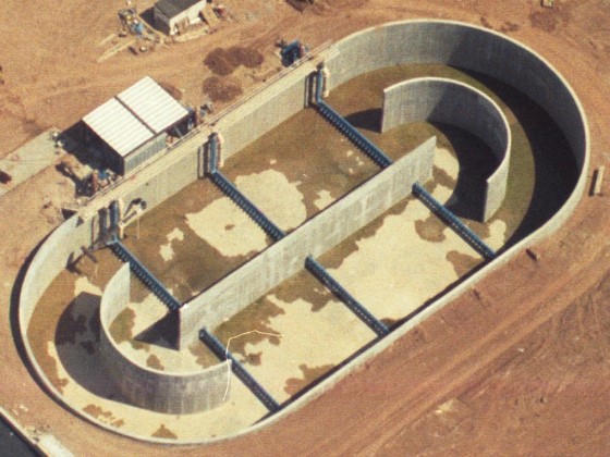 jet aerators in oxidation channel using external pumps and blowers